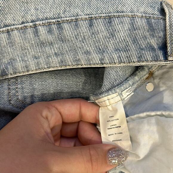 Superdown Dylan Distressed Light Blue Denim Jeans - Trendy & Chic! - Picture 12 of 12